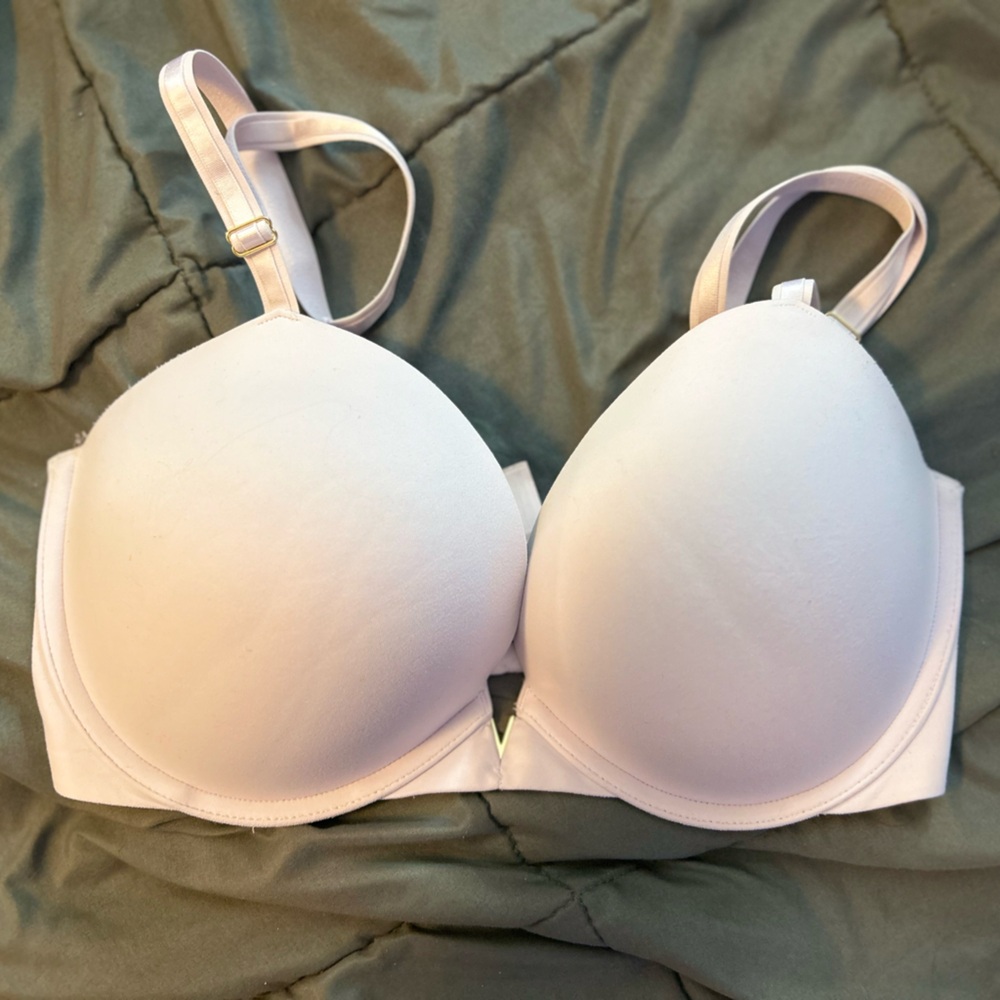 Victoria's Secret Light Pink Bra